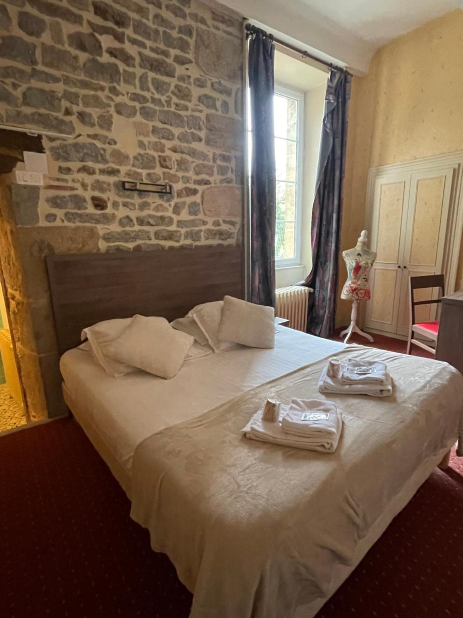 Hotel Du Commerce Semur-en-Auxois Ngoại thất bức ảnh
